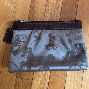 COACH VINTAGE WRISTLET EXCELLENT CONDITION